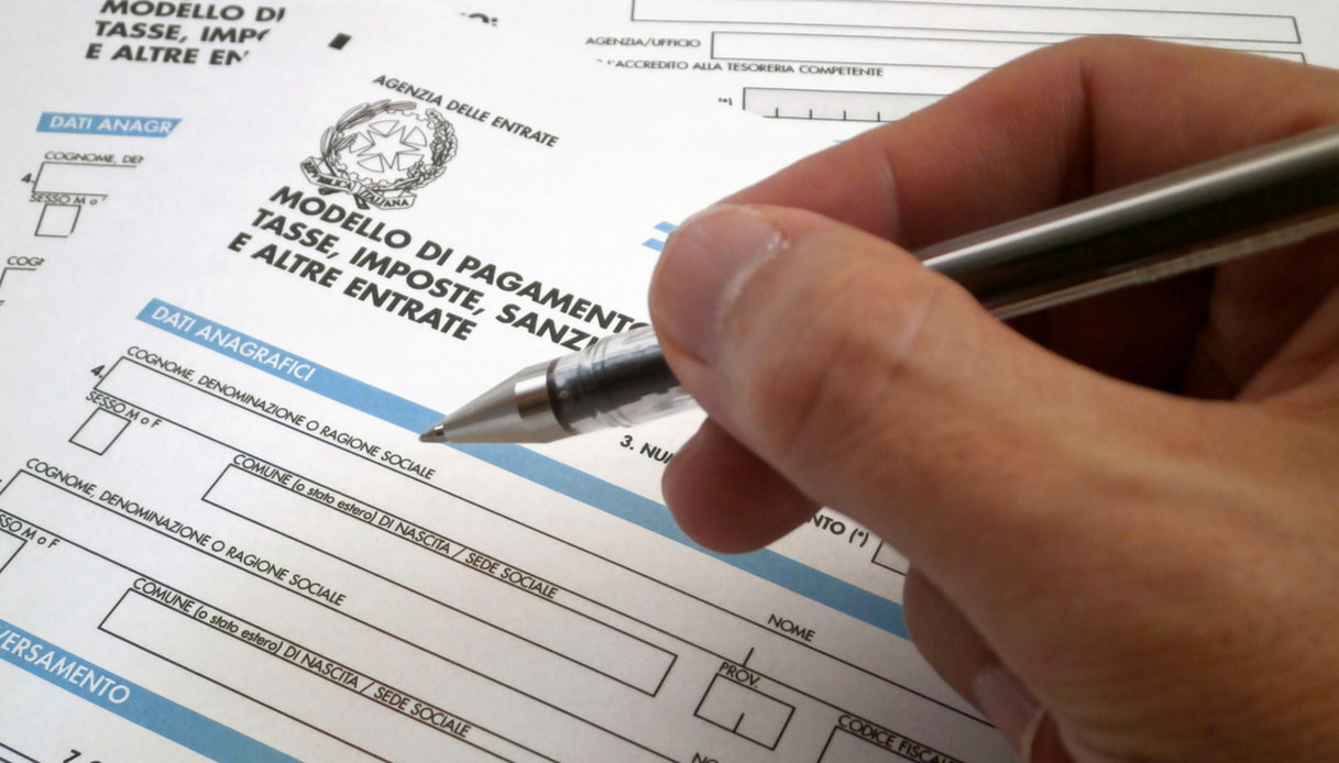 Benefici fiscali per gli esercizi commerciali del centro storico